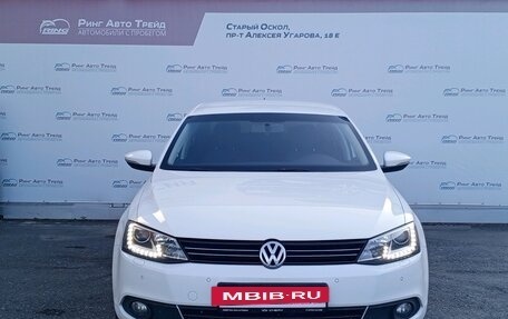 Volkswagen Jetta VI, 2014 год, 1 030 000 рублей, 2 фотография