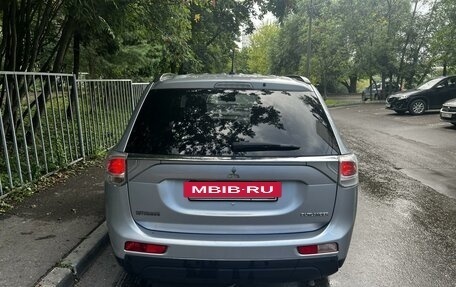 Mitsubishi Outlander III рестайлинг 3, 2012 год, 1 800 000 рублей, 5 фотография