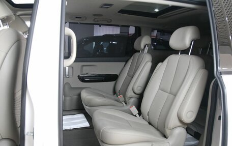 KIA Carnival III, 2018 год, 2 749 000 рублей, 6 фотография