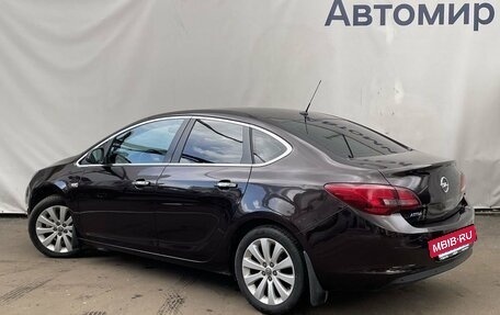 Opel Astra J, 2013 год, 935 000 рублей, 7 фотография