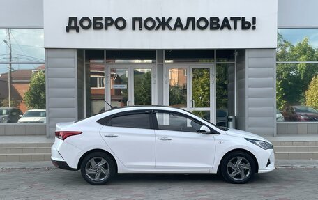 Hyundai Solaris II рестайлинг, 2021 год, 4 фотография