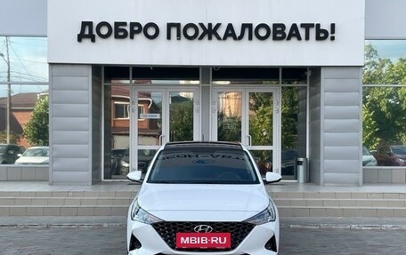 Hyundai Solaris II рестайлинг, 2021 год, 2 фотография