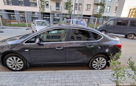 Opel Astra J, 2013 год, 920 000 рублей, 6 фотография