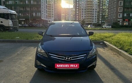 Hyundai Solaris II рестайлинг, 2015 год, 430 000 рублей, 2 фотография