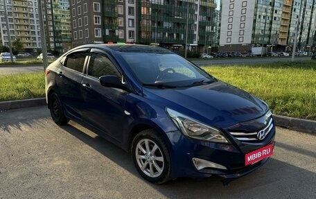 Hyundai Solaris II рестайлинг, 2015 год, 430 000 рублей, 3 фотография