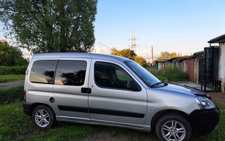 Citroen Berlingo II рестайлинг, 2010 год, 650 000 рублей, 3 фотография