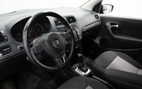 Volkswagen Polo VI (EU Market), 2012 год, 9 фотография