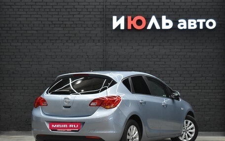 Opel Astra J, 2012 год, 8 фотография