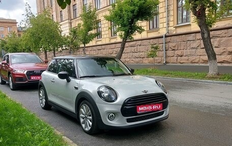 MINI Hatch, 2020 год, 2 550 000 рублей, 1 фотография