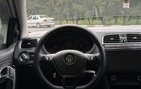 Volkswagen Polo VI (EU Market), 2016 год, 15 фотография