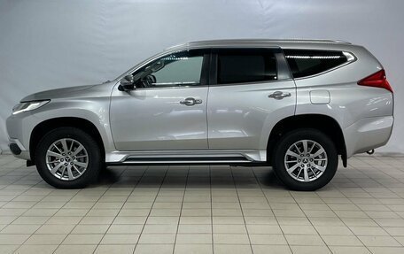 Mitsubishi Pajero Sport III рестайлинг, 2017 год, 2 799 000 рублей, 10 фотография