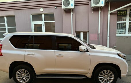 Toyota Land Cruiser Prado 150 рестайлинг 2, 2014 год, 3 250 000 рублей, 3 фотография