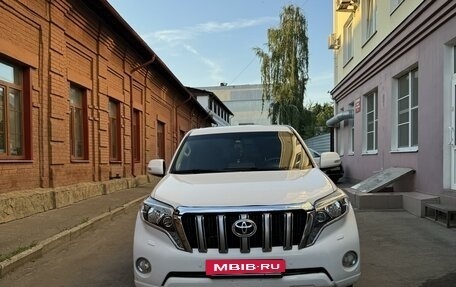 Toyota Land Cruiser Prado 150 рестайлинг 2, 2014 год, 3 250 000 рублей, 2 фотография