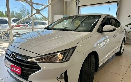 Hyundai Elantra VI рестайлинг, 2019 год, 3 фотография