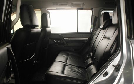 Mitsubishi Pajero IV, 2011 год, 2 449 995 рублей, 13 фотография