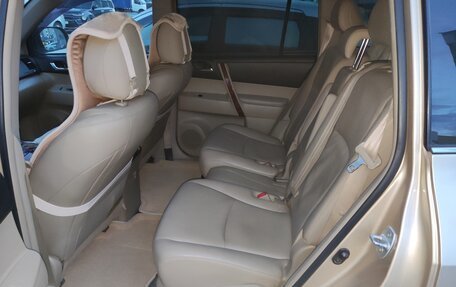 Toyota Highlander III, 2011 год, 8 фотография