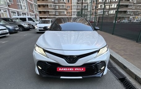 Toyota Camry, 2020 год, 1 фотография