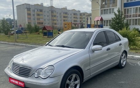 Mercedes-Benz C-Класс, 2002 год, 635 000 рублей, 1 фотография