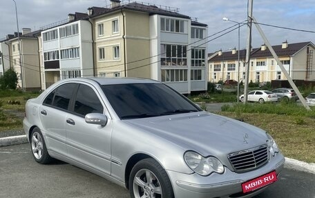 Mercedes-Benz C-Класс, 2002 год, 635 000 рублей, 3 фотография