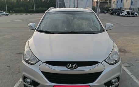 Hyundai ix35 I рестайлинг, 2010 год, 1 600 000 рублей, 2 фотография