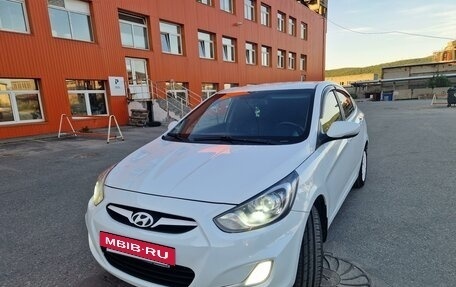 Hyundai Solaris II рестайлинг, 2012 год, 860 000 рублей, 9 фотография