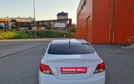 Hyundai Solaris II рестайлинг, 2012 год, 860 000 рублей, 18 фотография