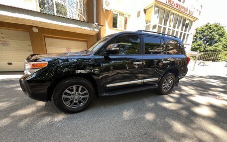 Toyota Land Cruiser 200, 2015 год, 4 550 000 рублей, 3 фотография