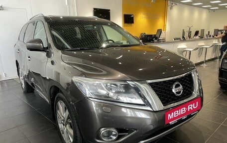 Nissan Pathfinder, 2016 год, 1 680 000 рублей, 3 фотография