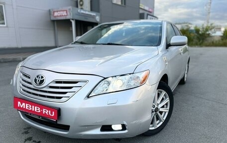 Toyota Camry, 2006 год, 900 000 рублей, 2 фотография