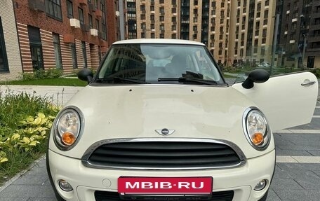 MINI Hatch, 2011 год, 1 350 000 рублей, 13 фотография