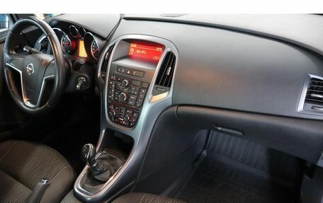 Opel Astra J, 2012 год, 5 фотография