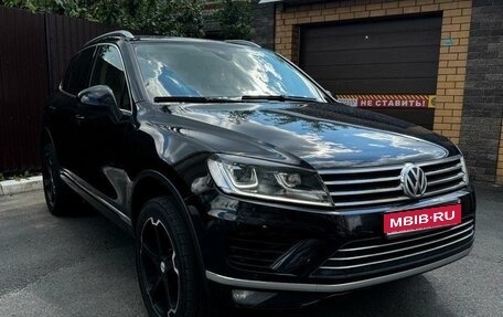 Volkswagen Touareg III, 2015 год, 2 790 000 рублей, 1 фотография