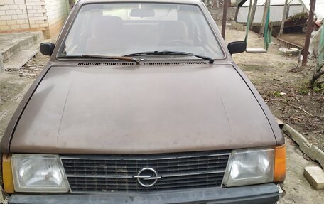 Opel Kadett D, 1981 год, 55 000 рублей, 1 фотография