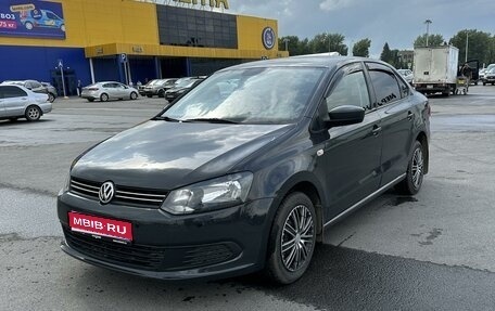 Volkswagen Polo VI (EU Market), 2013 год, 1 020 000 рублей, 1 фотография