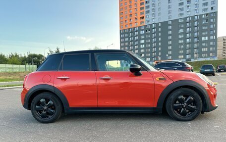 MINI Hatch, 2018 год, 1 550 000 рублей, 11 фотография