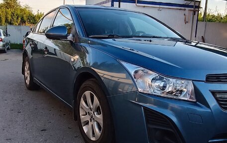 Chevrolet Cruze II, 2013 год, 950 000 рублей, 4 фотография