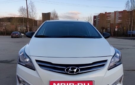 Hyundai Solaris II рестайлинг, 2014 год, 1 050 000 рублей, 3 фотография