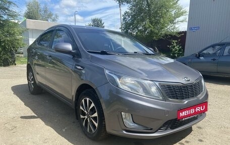 KIA Rio III рестайлинг, 2014 год, 890 000 рублей, 2 фотография