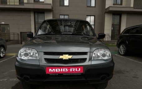 Chevrolet Niva I рестайлинг, 2014 год, 720 000 рублей, 2 фотография