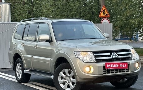 Mitsubishi Pajero IV, 2013 год, 2 500 000 рублей, 4 фотография