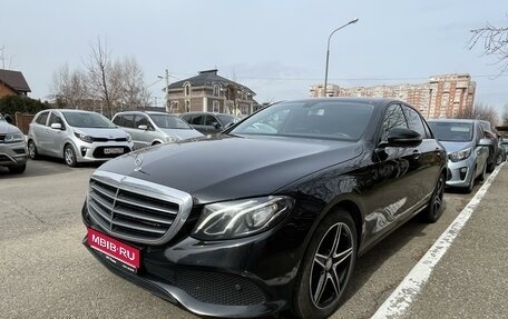 Mercedes-Benz E-Класс, 2017 год, 2 900 000 рублей, 1 фотография