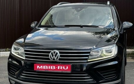 Volkswagen Touareg III, 2015 год, 2 790 000 рублей, 3 фотография