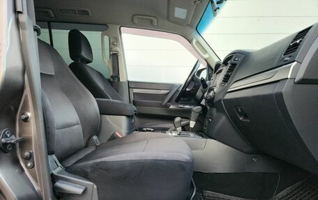 Mitsubishi Pajero IV, 2014 год, 2 309 000 рублей, 13 фотография