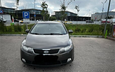 KIA Cerato III, 2010 год, 700 000 рублей, 1 фотография