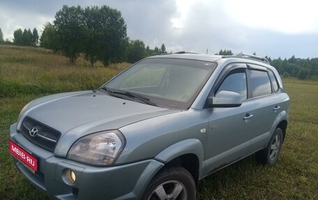 Hyundai Tucson III, 2006 год, 960 000 рублей, 1 фотография