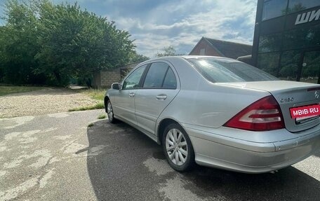 Mercedes-Benz C-Класс, 2006 год, 560 000 рублей, 4 фотография