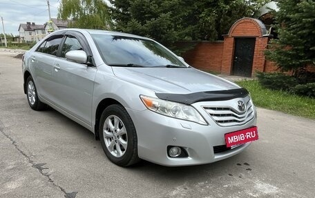 Toyota Camry, 2011 год, 3 фотография