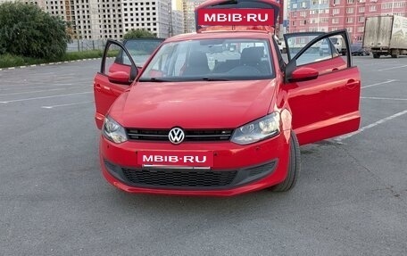 Volkswagen Polo VI (EU Market), 2010 год, 940 000 рублей, 2 фотография