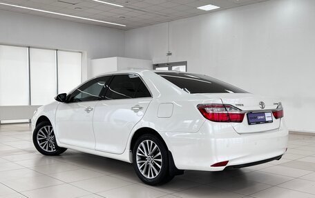 Toyota Camry, 2017 год, 2 460 000 рублей, 4 фотография