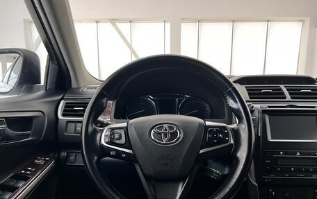 Toyota Camry, 2017 год, 2 460 000 рублей, 15 фотография